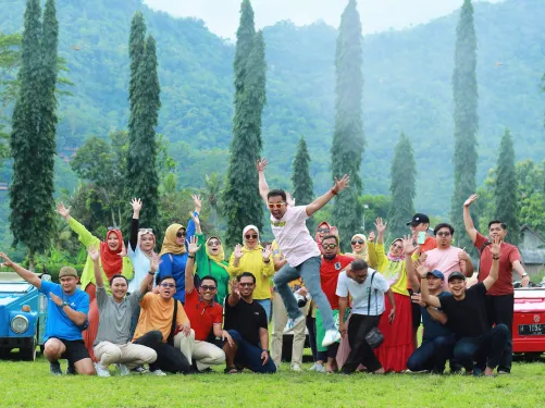 VW BOROBUDUR MEDIUM TRIP VW BOROBUDUR MEDIUM TRIP